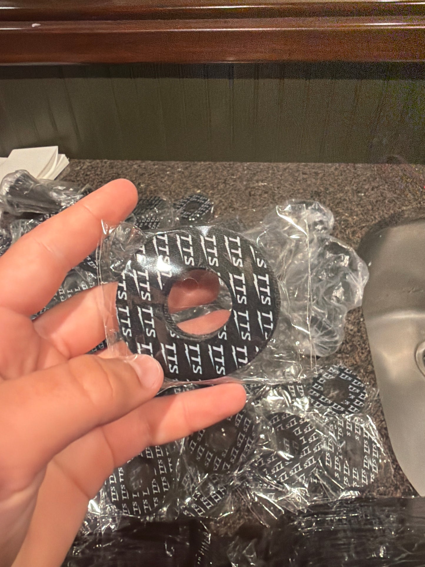 Giveaway free grip donuts you pay for shipping (only order 1)