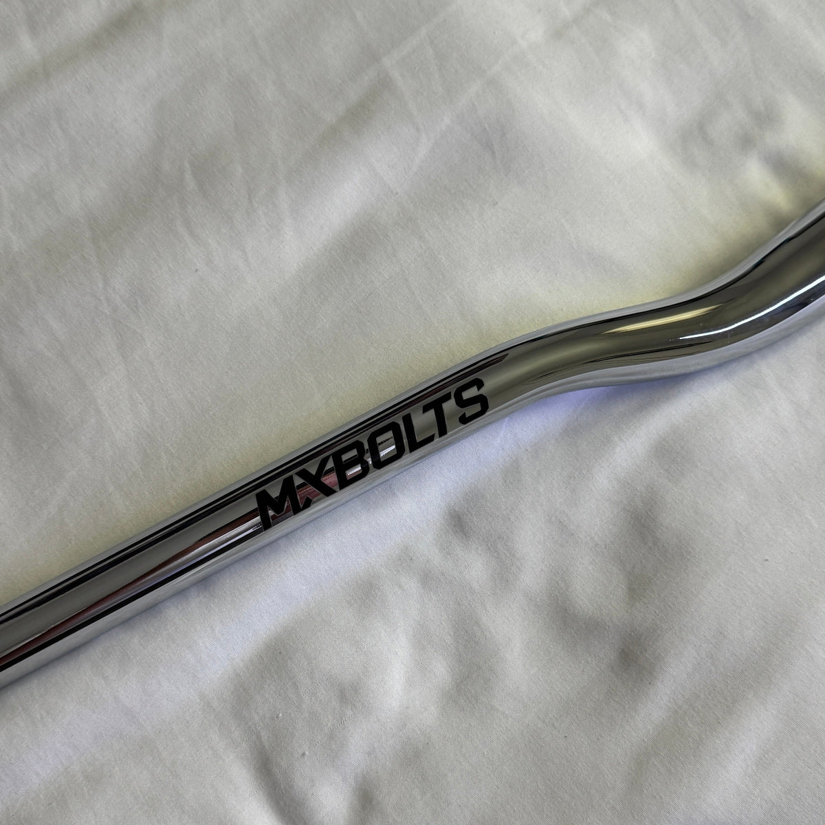 MXBOLTS Chrome Handlebar (31.8mm)