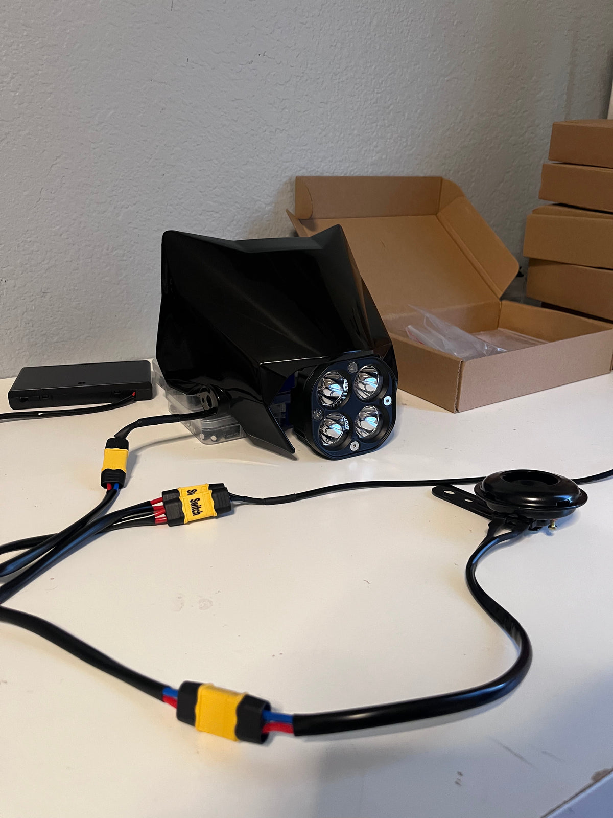 Ultra bee Plug in Play Battery powered lights /w Ultra bee cover